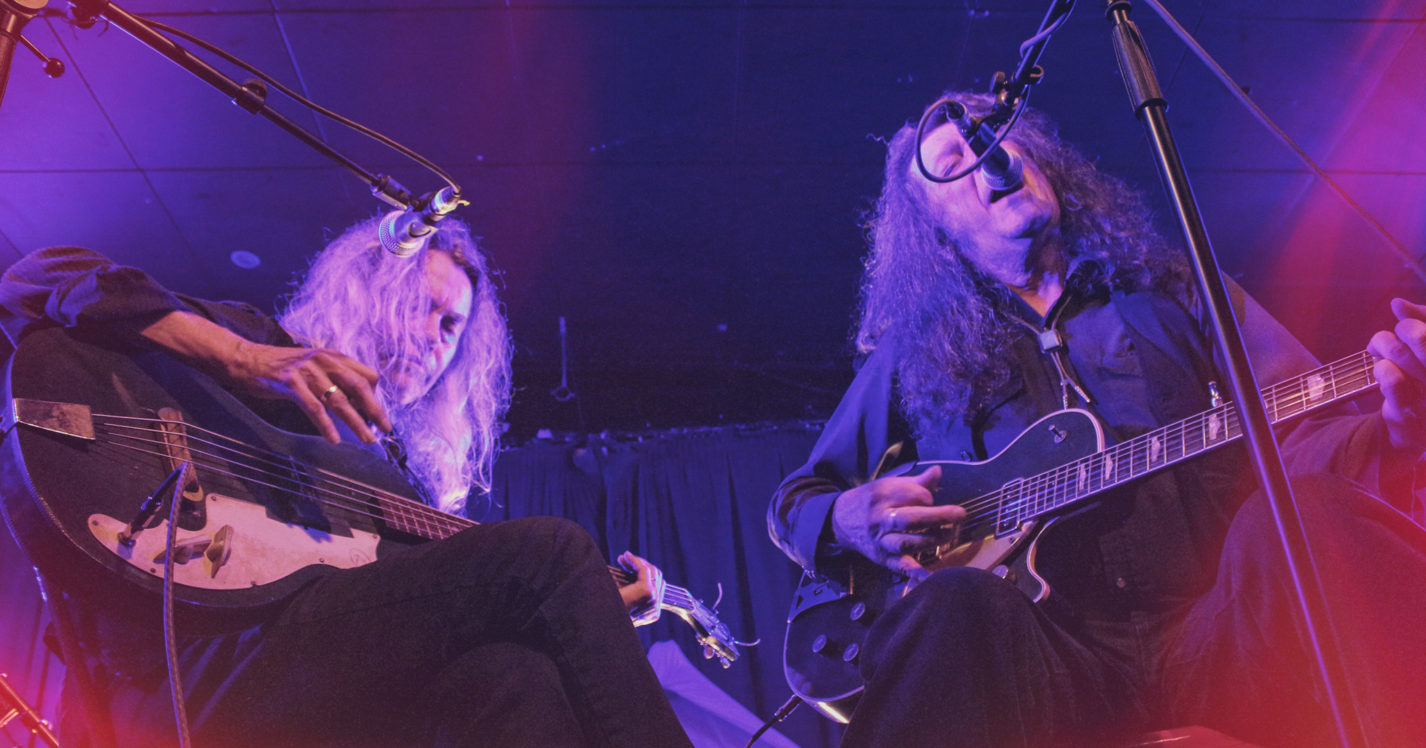 Fred & Toody Cole (Dead Moon) perform live in Auckland, 2016. Photo by Sarah Kidd.
