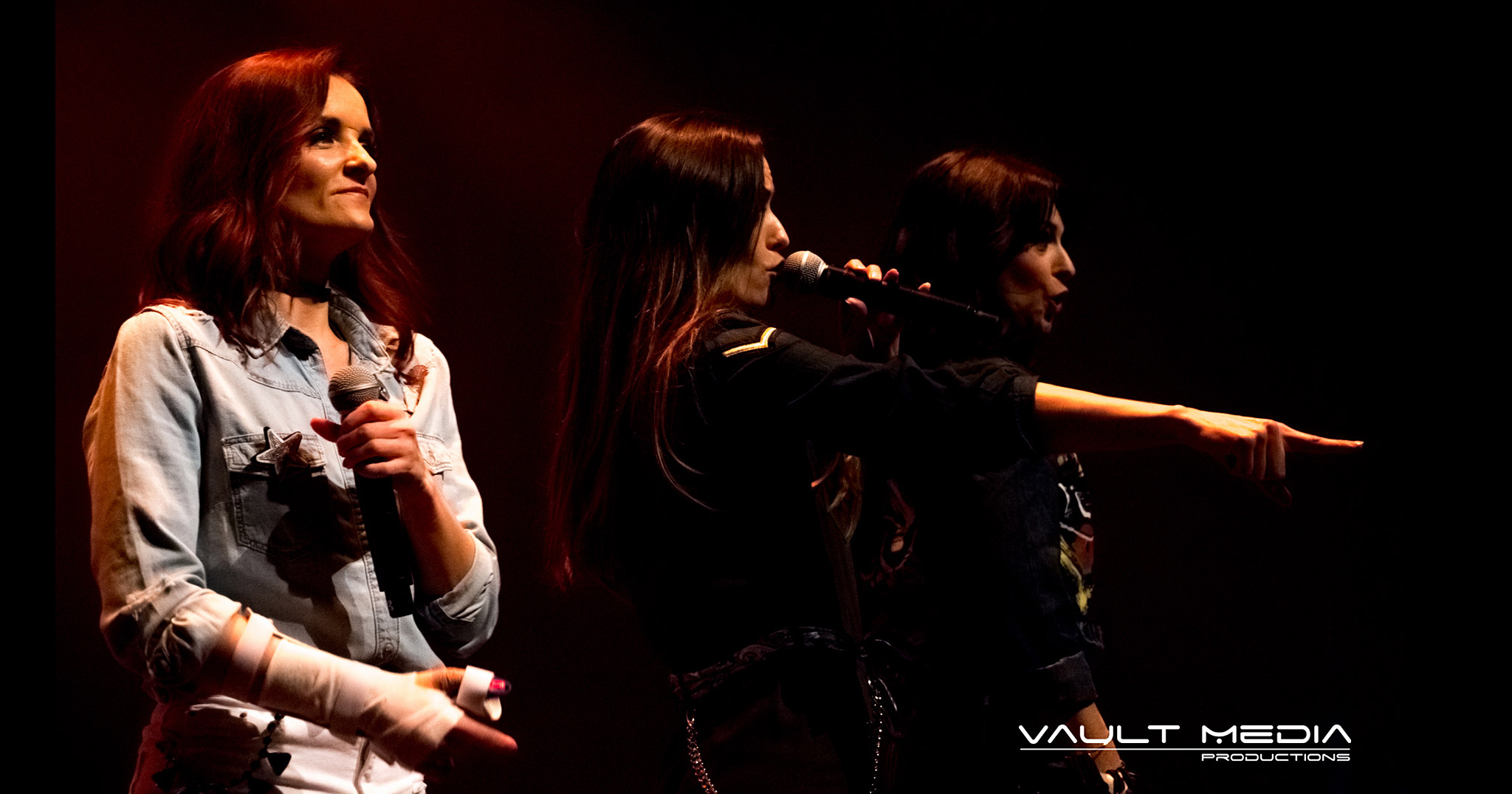 B*Witched and friends performing live in Auckland 2017. Image by Brad Holland.