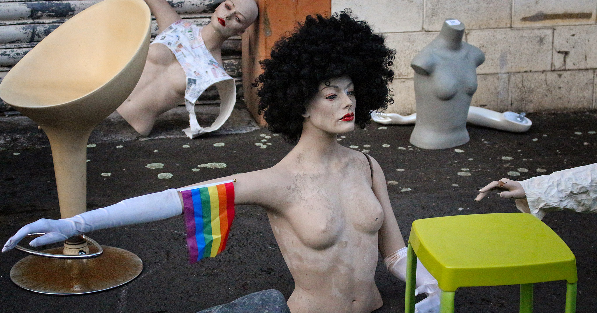 NYC House Party at Mika Haka Foundation Studio. Image by Sarah Kidd.