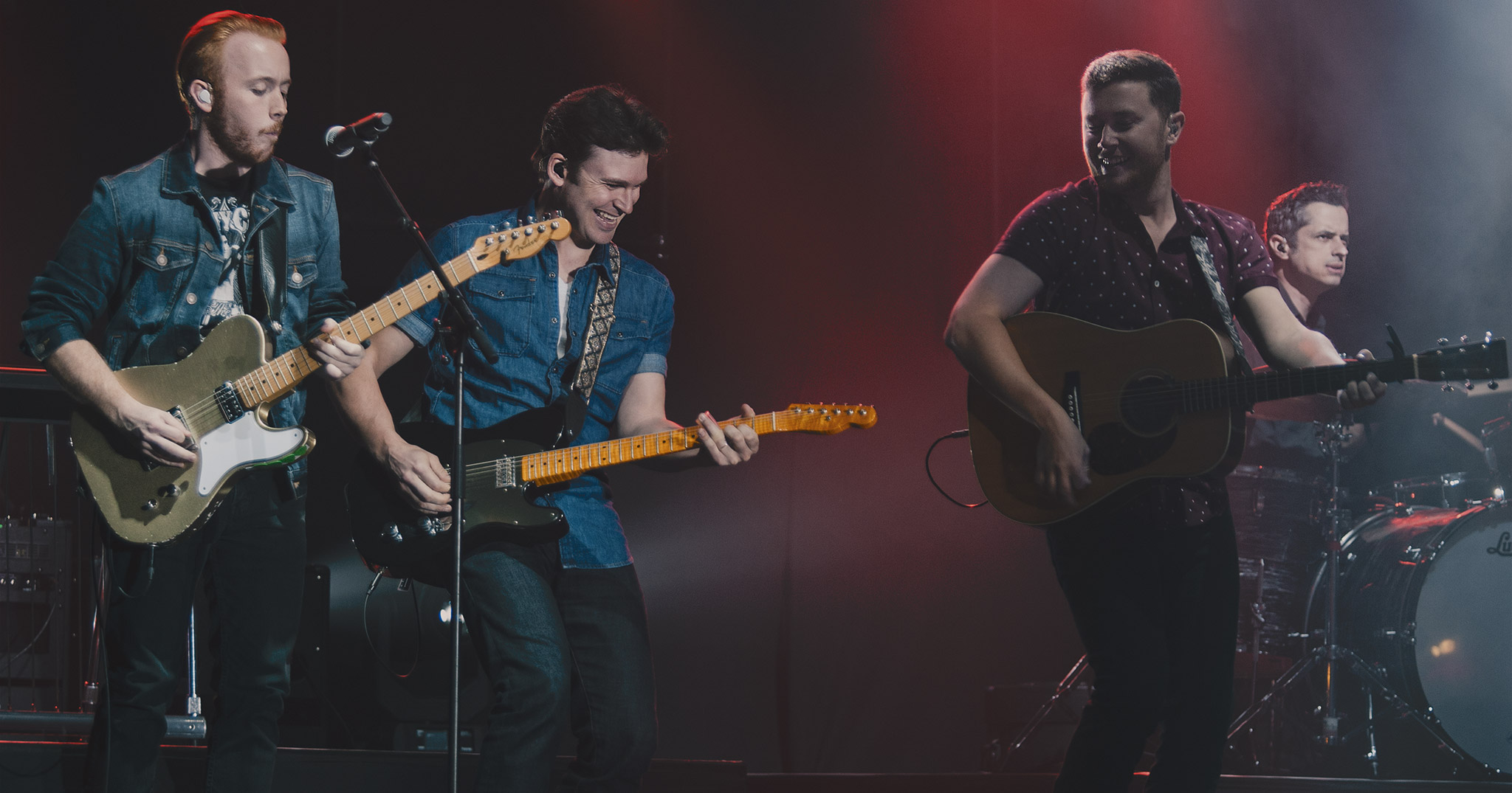 Scotty McCreery performing live at Stampede Festival, Pukekohe, NZ, 2017. Image by Doug Peters.