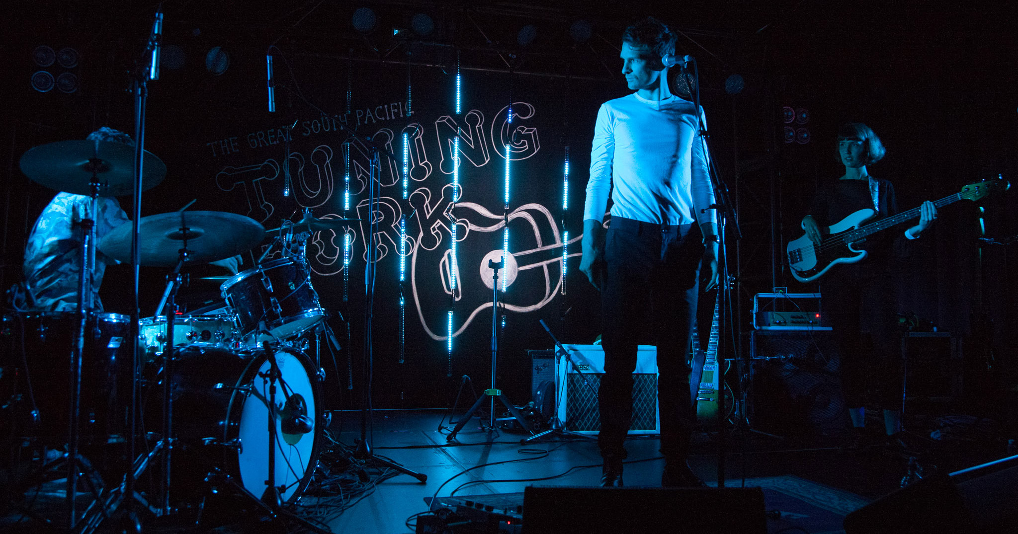 Andrew Keoghan performing live at The Tuning Fork, Auckland, New Zealand 2017. Image by Mike Thornton.