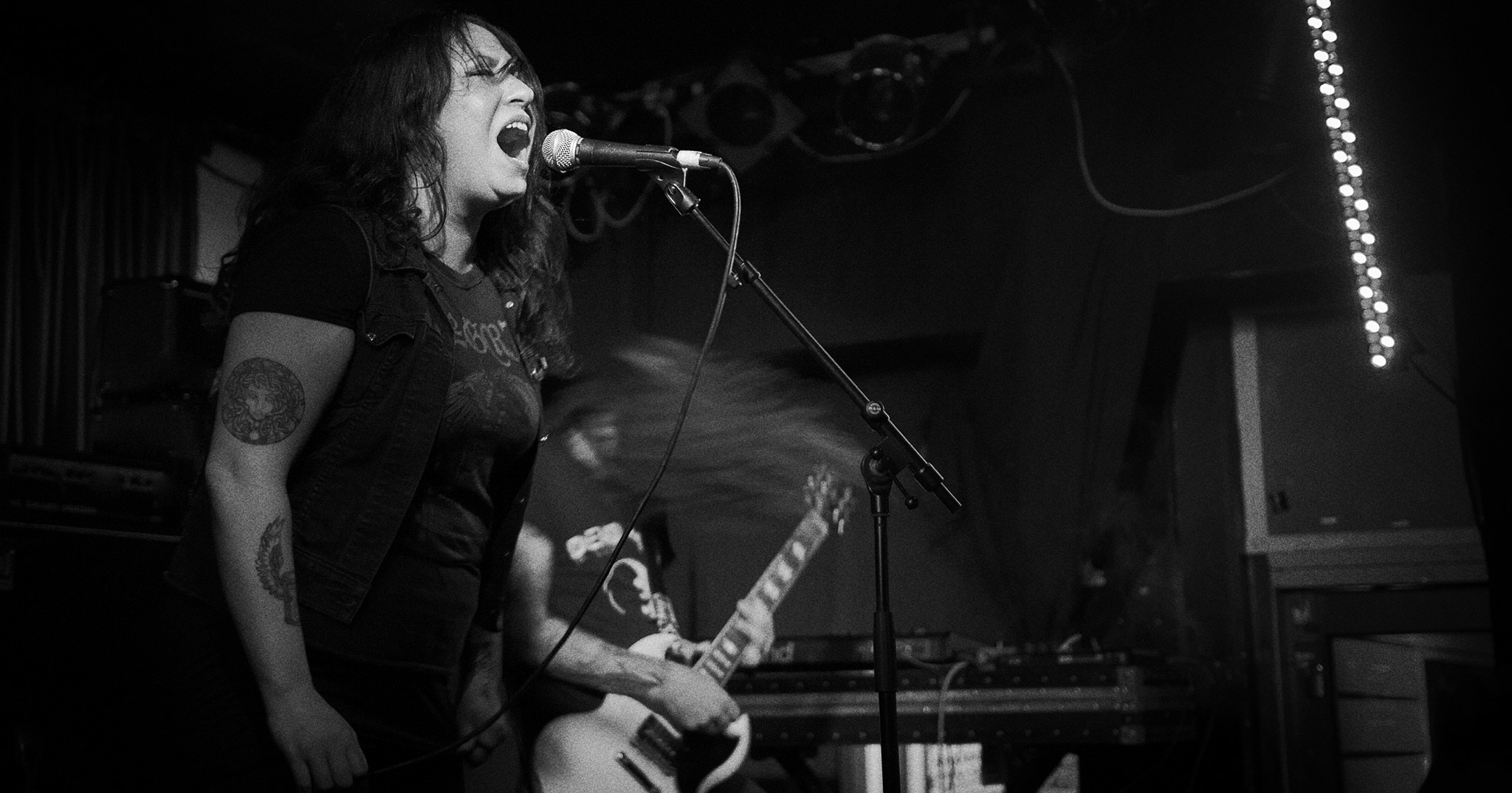 Windhand perform live in Auckland, New Zealand, 2017. Image by Doug Peters.