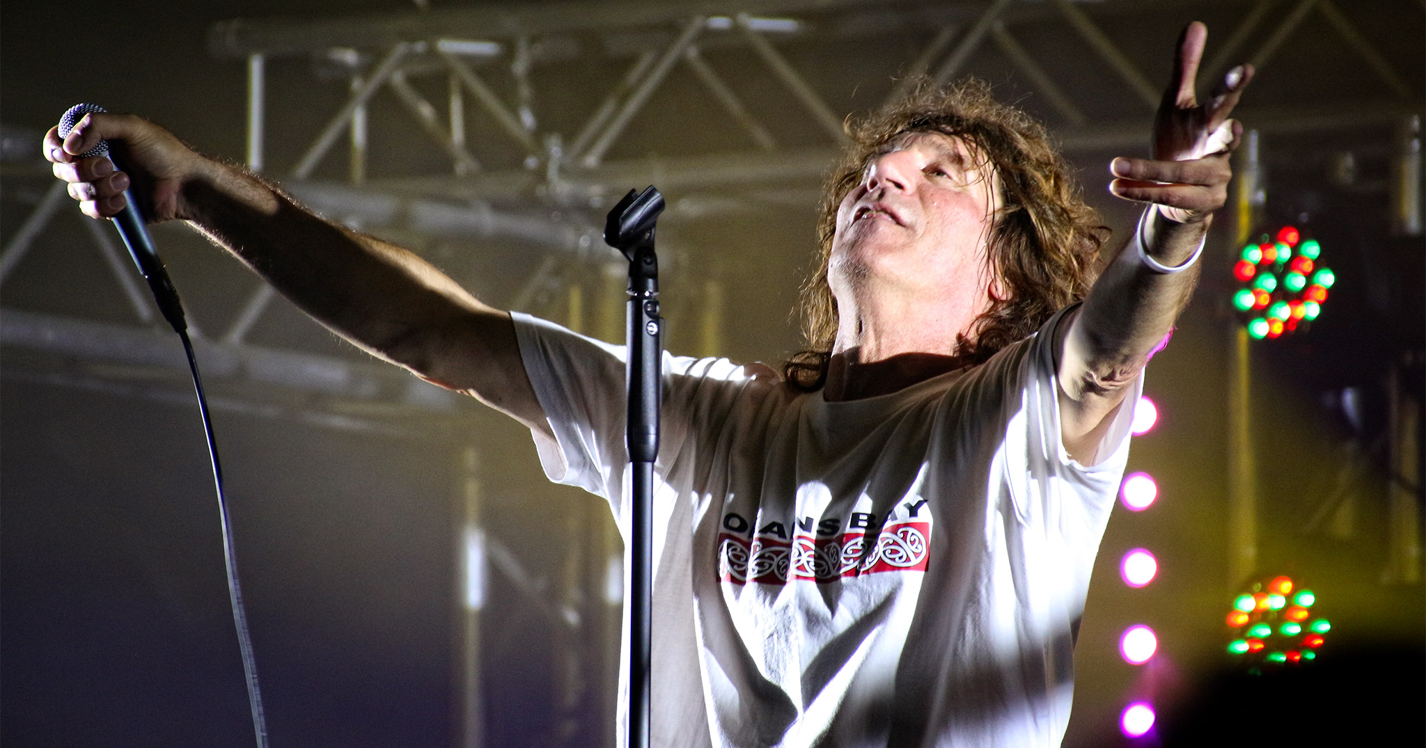 Jordan Luck performing live in Auckland, 2017. Image by Sarah Kidd.