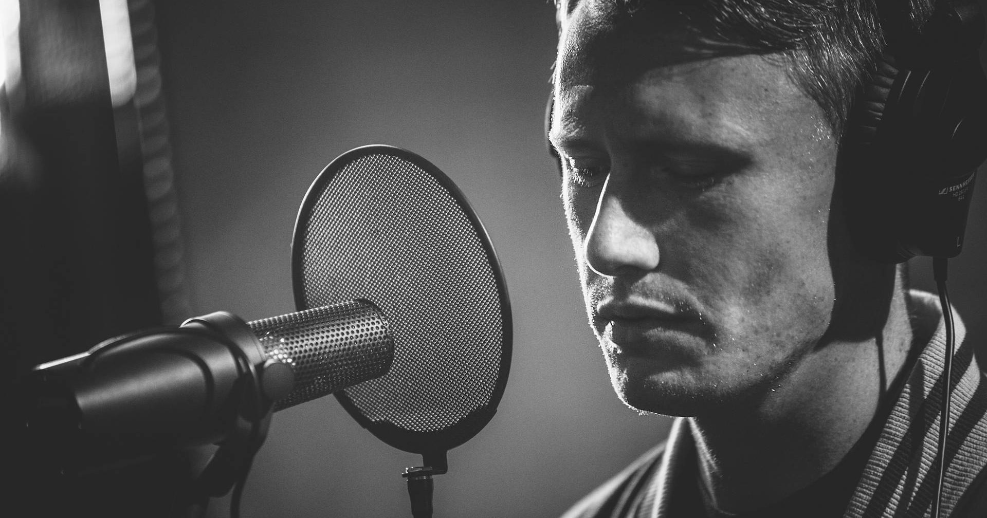 Louis Baker Promo Image