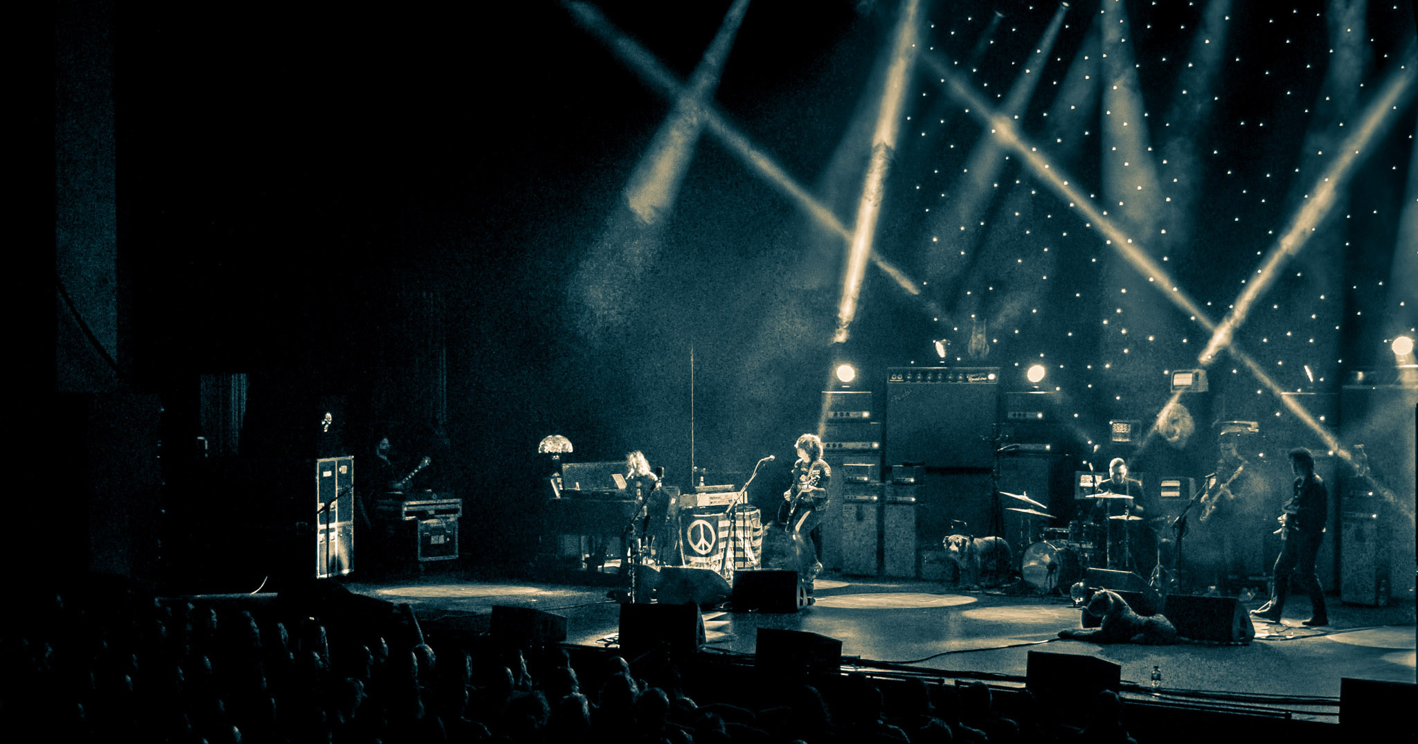 Ryan Adams performing live at The Civic, Auckland, NZ, 2017. Image by Brad Holland.