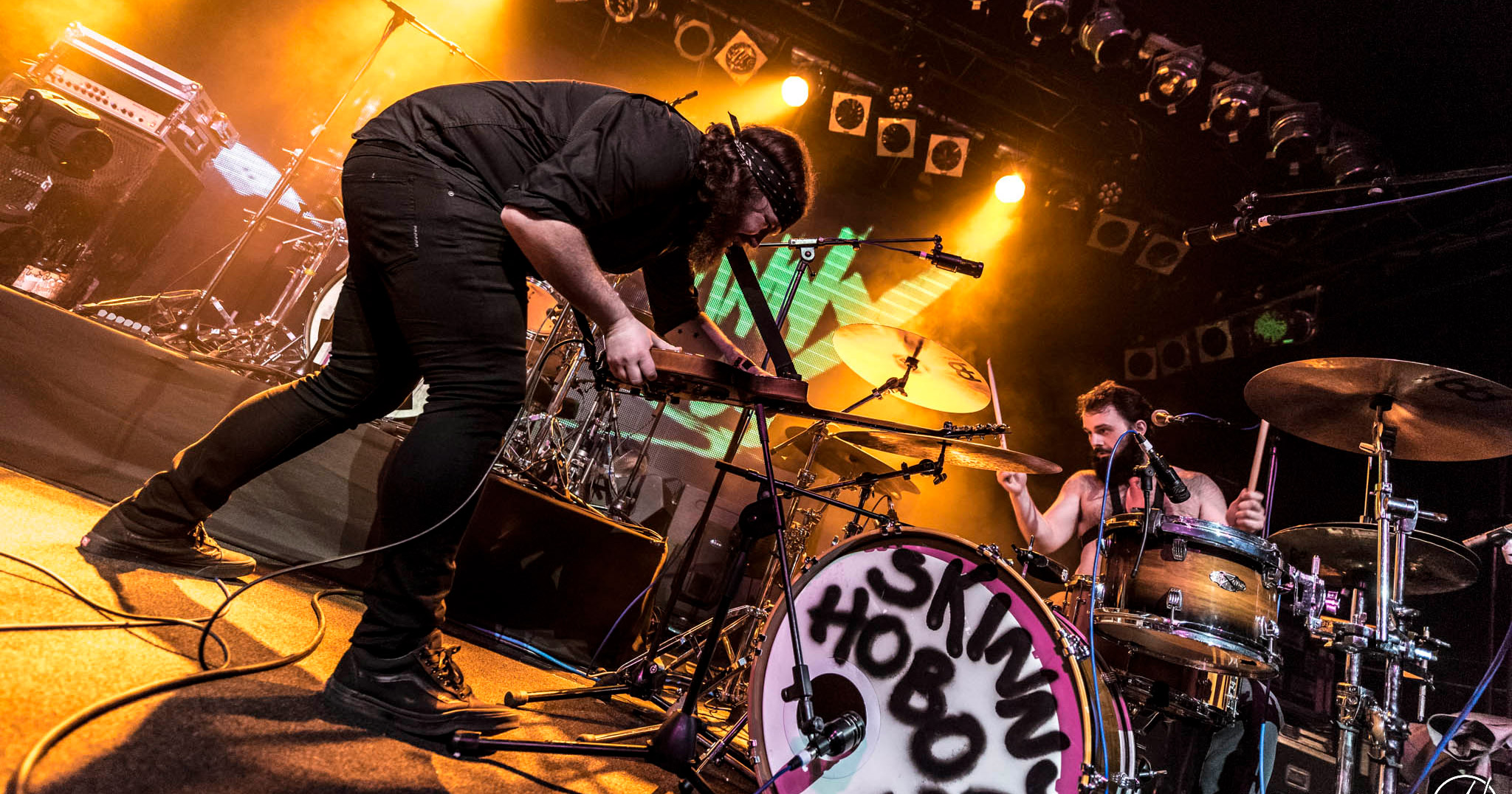 Skinny Hobos performing live at the Rock 1500 Party, Auckland, NZ 2017. Image by Matt Henry Photography.