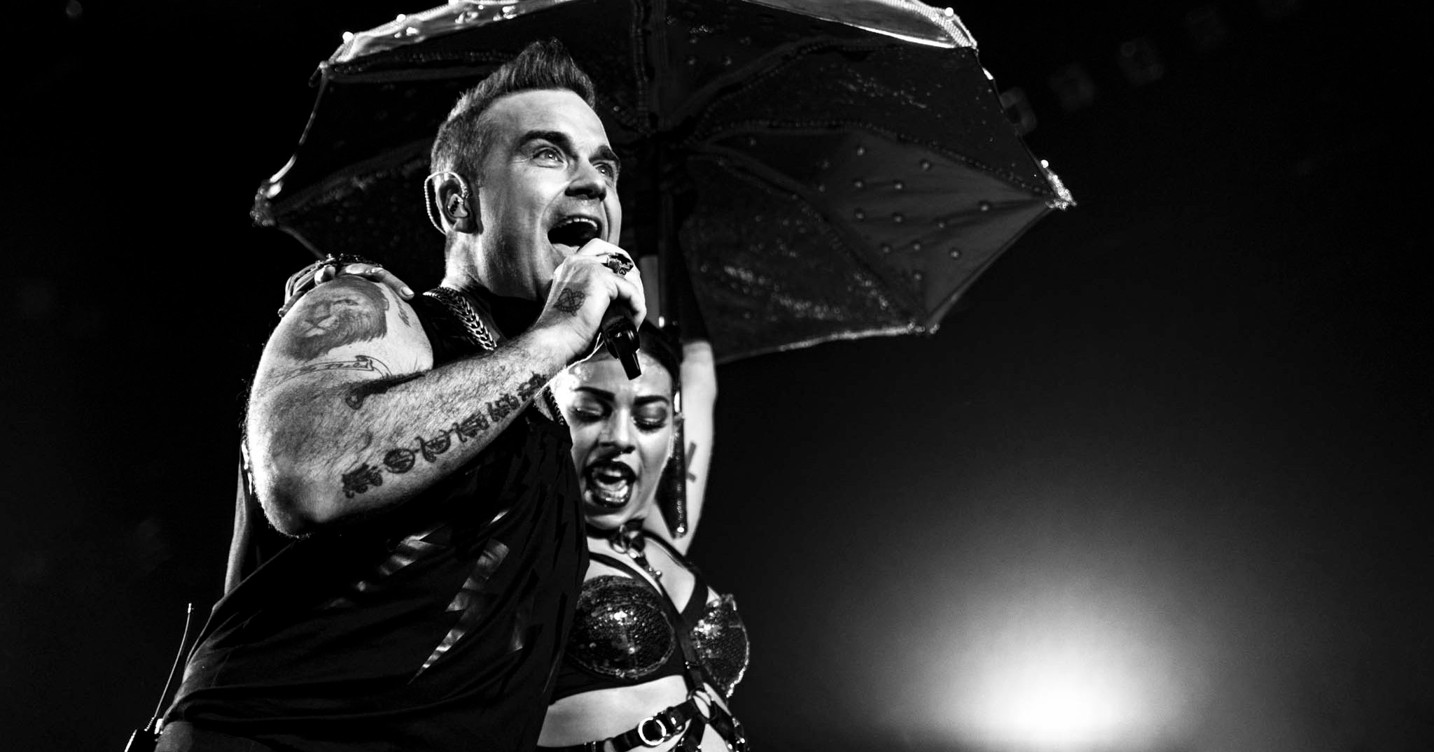 Robbie Williams performing live in Auckland, New Zealand 2018. Image by Matt Henry Photography.