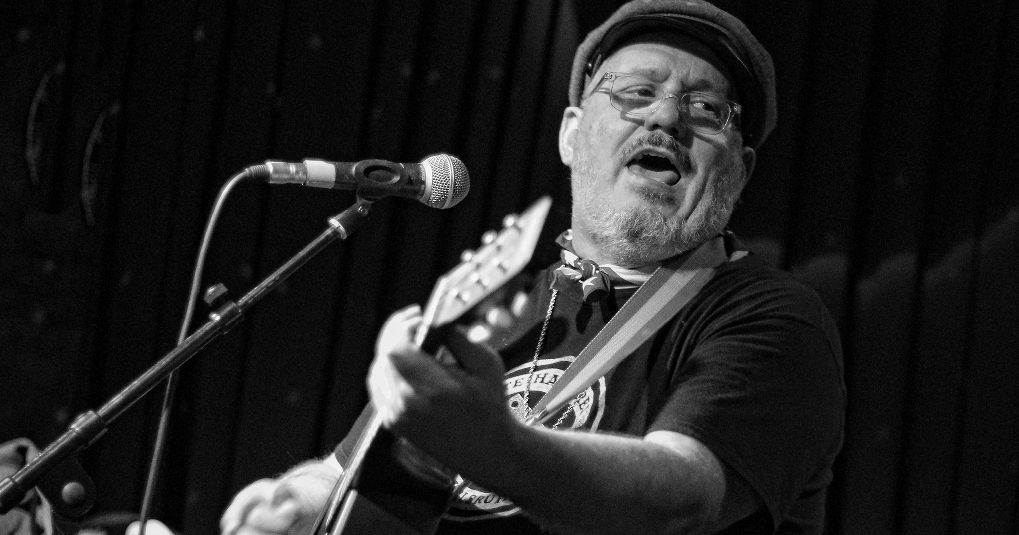 JC Carroll performing live in Auckland, New Zealand 2018. Image by Sarah Kidd.