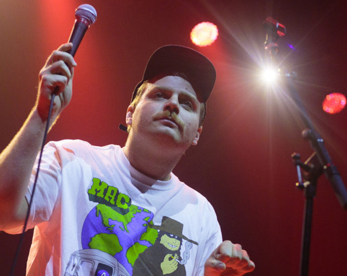 Mac Demarco performing live in Auckland, New Zealand 2020. Image by Connor Crawford Photography.