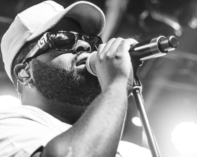 Pink Sweat$ performing live in Auckland, New Zealand 2020. Image by CPM Photography.