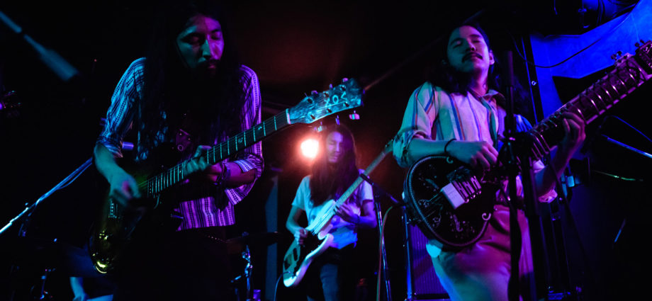 Kikagaku Moyo performing live in Auckland, New Zealand 2020. Image by Lemonwood Photography.