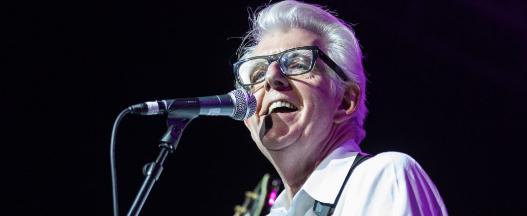 Nick Lowe & Los Straightjackets performing live in Auckland, New Zealand 2020. Image by ZED Pics.
