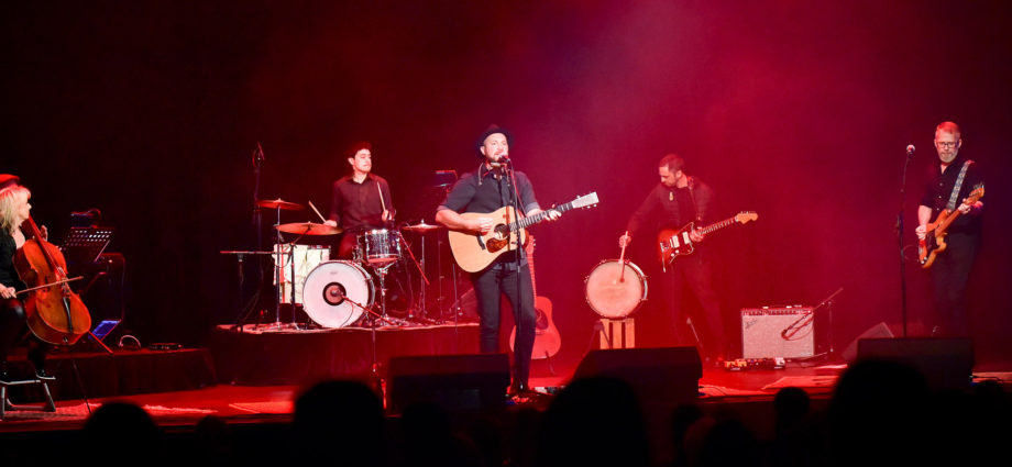 Stretch performing live at Toitoi, Hawkes Bay, 2020. Image by Ian Cooper Photography.