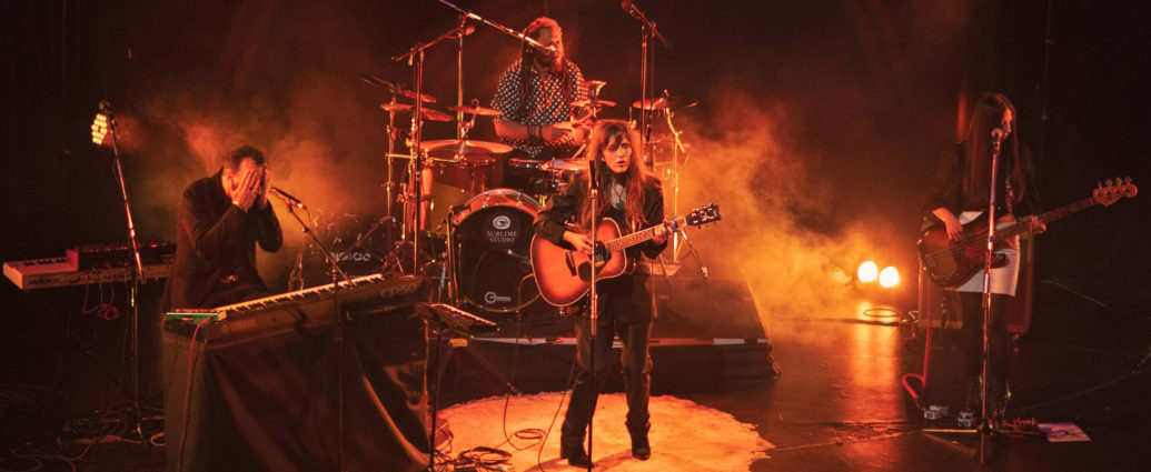 Reb Fountain performing live in Auckland, New Zealand 2020. Image by Doug Peters.