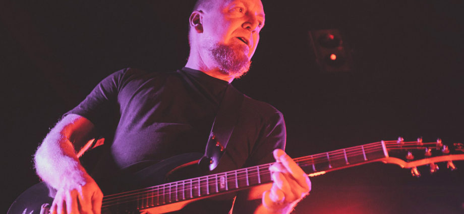 Jakob performing live in Auckland, New Zealand 2021. Image by Doug Peters.