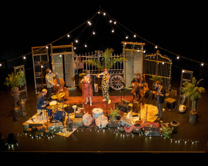 Ish performing live in Napier, New Zealand. Image by Andrew Caldwell.