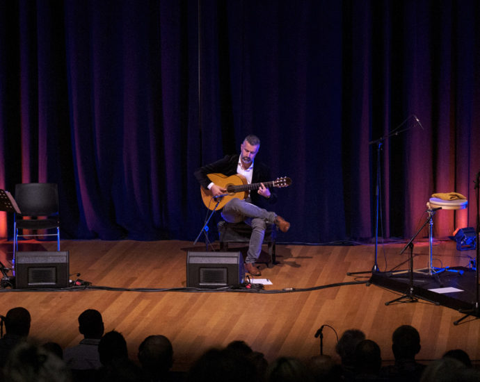 Tierra Y Mar - Photo by Andrew Caldwell.