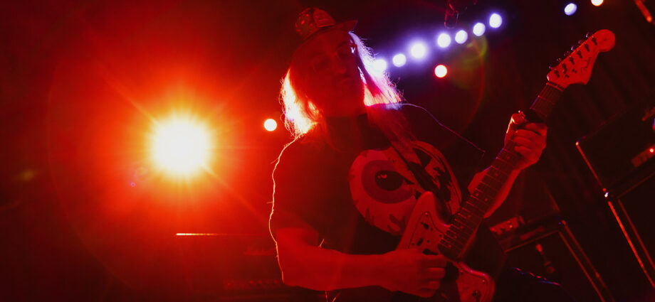 Dinosaur Jr.